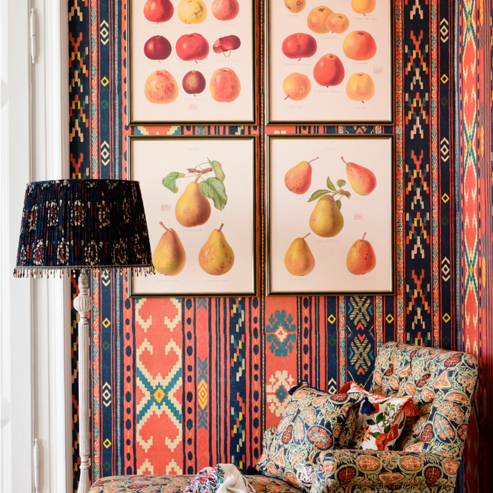 HERITAGE Wallpaper